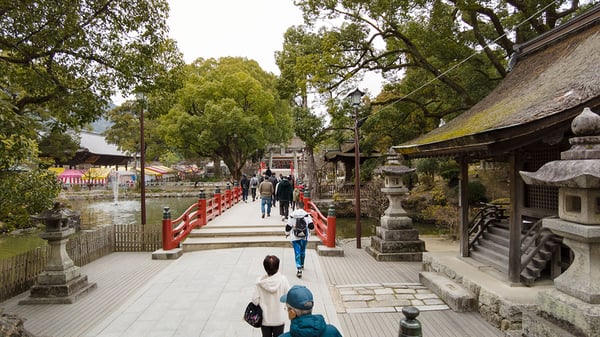 四の鳥居過ぎた辺り。曇りでしたが水場が綺麗で心は晴れやか