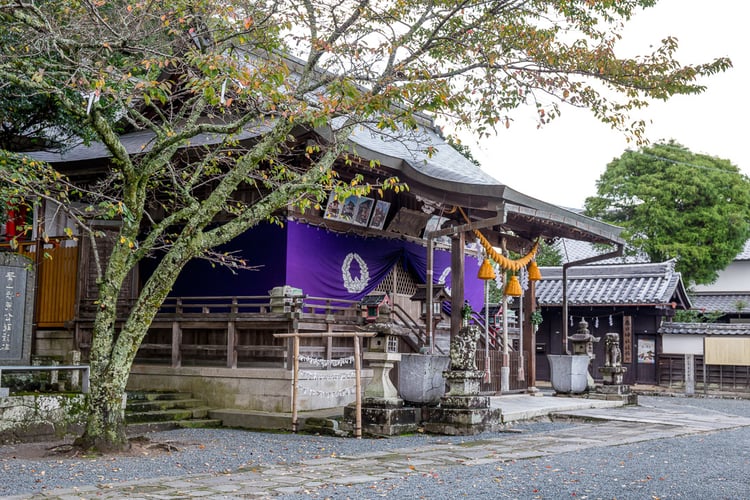 毎年元旦に「国内で最も早い演能」といわれる元朝能が奉納される丹波篠山 春日神社