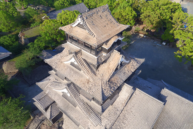 2_天守閣(地震後)