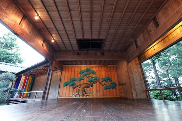 06_両津_椎崎諏訪神社_原黒