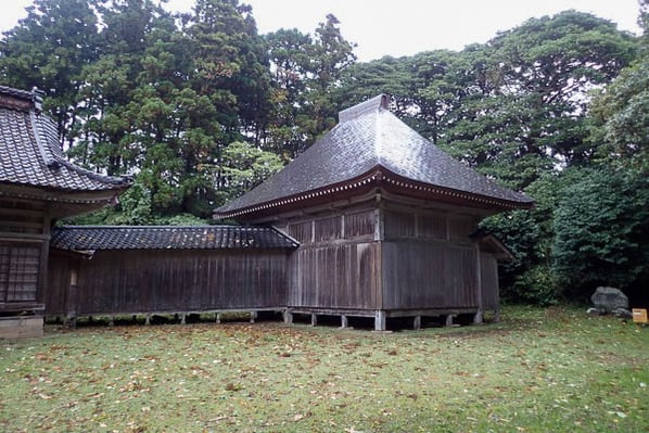 27_南佐渡_小泊白山神社能舞台