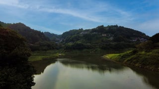 【奈良市】八幡橋の吊り橋から見た月ヶ瀬湖
